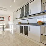 Guzman - Ifach Κάλπε