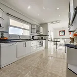 Guzman - Ifach *